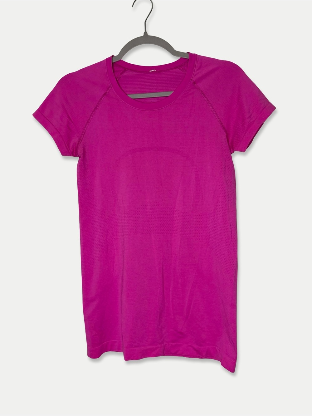 Lululemon Swiftly Tech Short Sleeve Shirt Size 6 Hot Pink Fuchsia Running Top